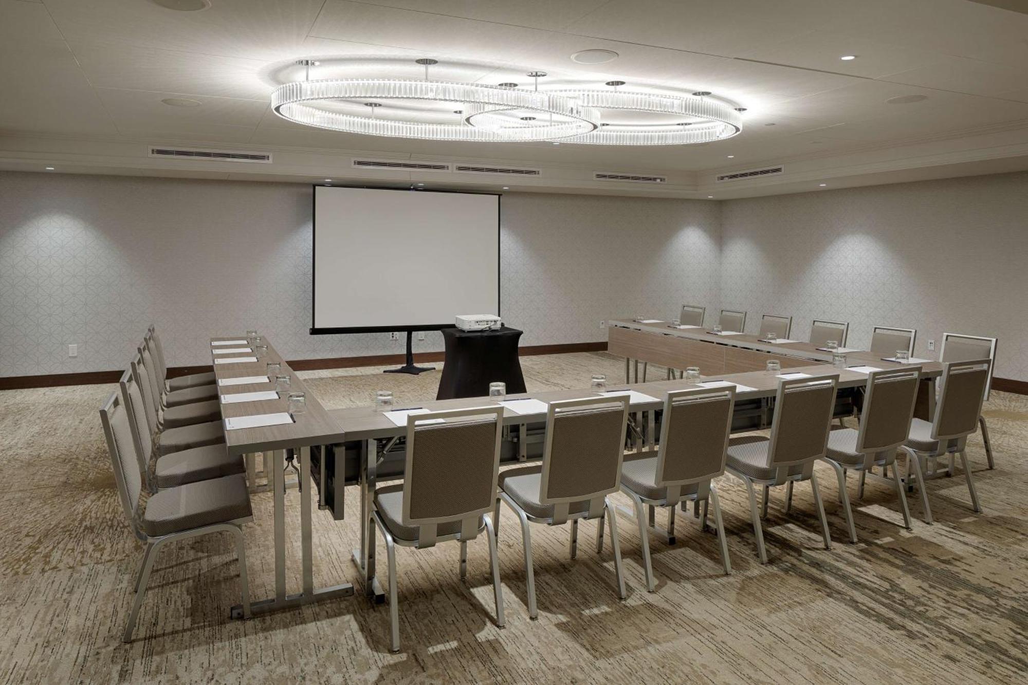 The Kingsley Bloomfield Hills - A Doubletree By Hilton Hotel Exterior foto